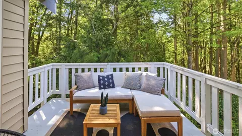 Exterior - 424 228th St SW #H203, Bothell, WA 98021 photo 2 of 5
