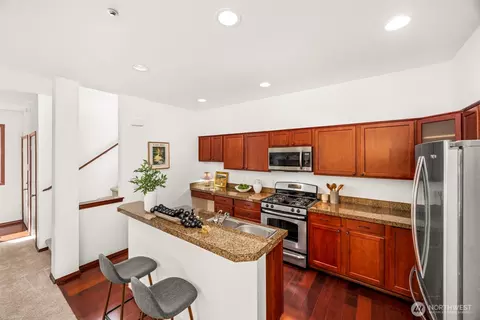 Kitchen - 21622 11th Ct SE, Bothell, WA 98021 photo 1 of 5