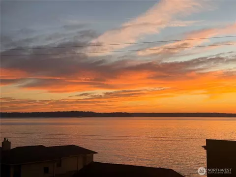 5064 Beach Dr SW, Seattle, WA 98136