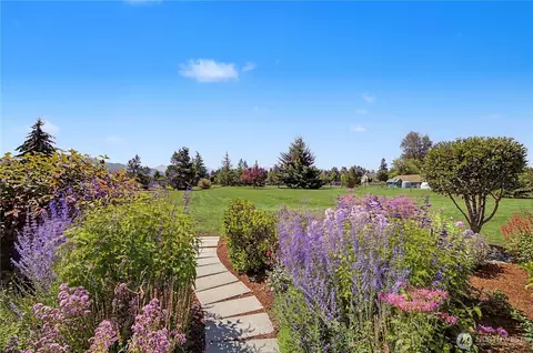 Exterior - 921 W Oak Ct, Sequim, WA 98382 photo 6 of 16
