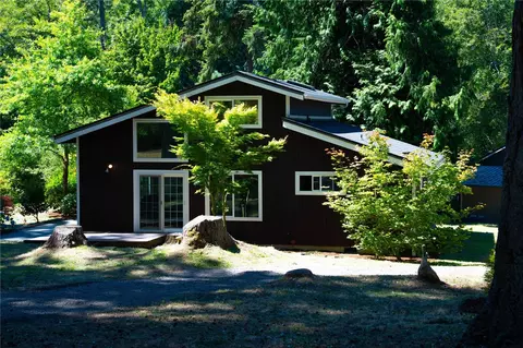 36875 Tamarack Dr NE, Hansville, WA 98340