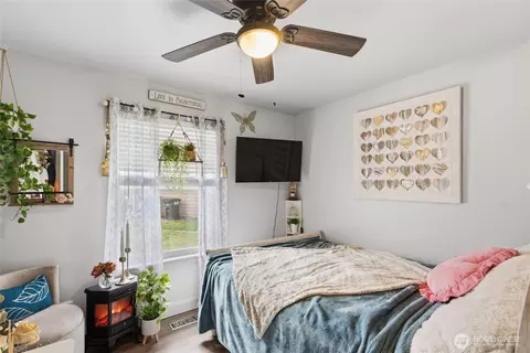 Bedroom - 103 Corrin Ct NW, Orting, WA 98360 photo 3 of 3