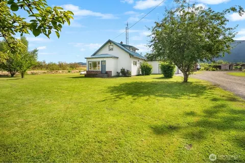 Exterior - 7624 Oat Coles Rd, Everson, WA 98247 photo 6 of 11