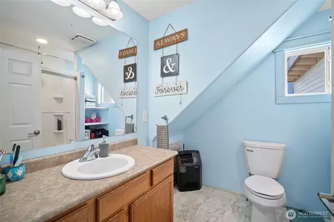 Bath - 7624 Oat Coles Rd, Everson, WA 98247 photo 1 of 1