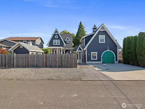 Exterior - 519 Talbott St, La Conner, WA 98257 photo 13 of 15