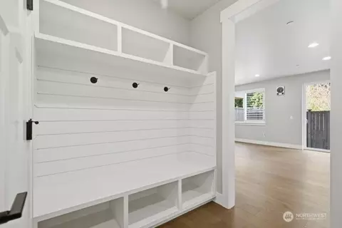 Entry Way - 18527 Meridian Ave SE, Bothell, WA 98012 photo 2 of 2