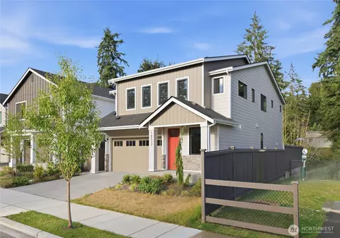 Exterior - 18527 Meridian Ave SE, Bothell, WA 98012 photo 2 of 2