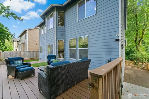 Exterior - 2421 192nd Pl SE, Bothell, WA 98012 photo 4 of 7
