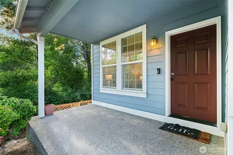 Exterior - 2421 192nd Pl SE, Bothell, WA 98012 photo 2 of 7