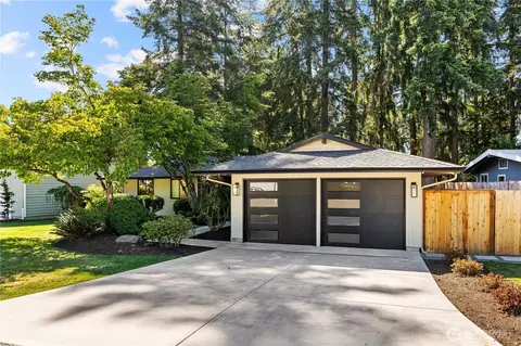 11903 NE 142nd Pl, Kirkland, WA 98034