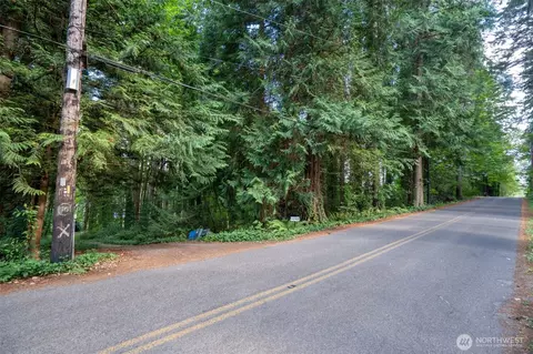 5320 New Sweden Ave NE, Bainbridge Island, WA 98110