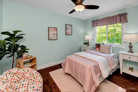 Bedroom - 11918 NE 159th St, Bothell, WA 98011 photo 3 of 4