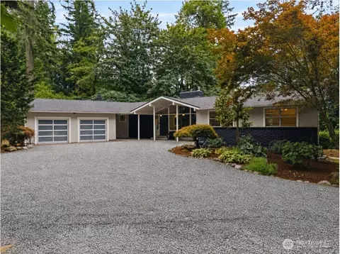 26415 SE 154th Pl, Issaquah, WA 98027