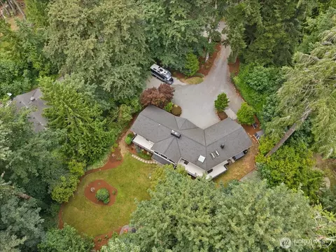 26415 SE 154th Pl, Issaquah, WA 98027