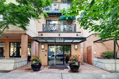 1323 Boren Ave #212, Seattle, WA 98101