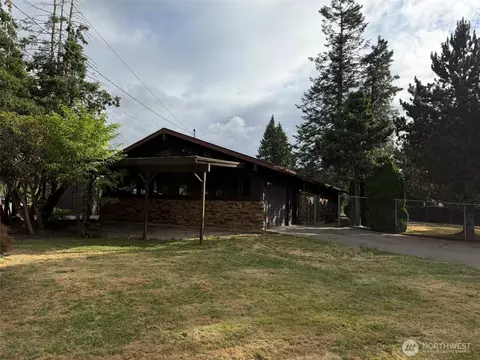 2704 125th Avenue Ct E, Edgewood, WA 98372