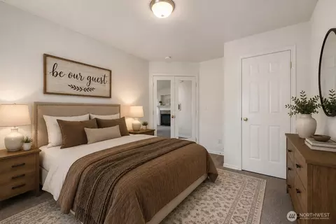 Bedroom - 1550 Mountain View Dr #C, Enumclaw, WA 98022 photo 6 of 7