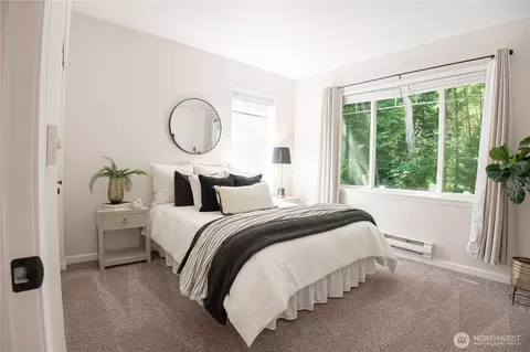 Bedroom - 15300 112th Ave NE #B108, Bothell, WA 98011 photo 1 of 3