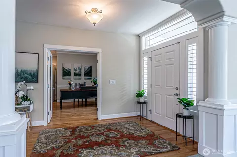 Entry Way - 14505 148th St E, Orting, WA 98360 photo 6 of 8