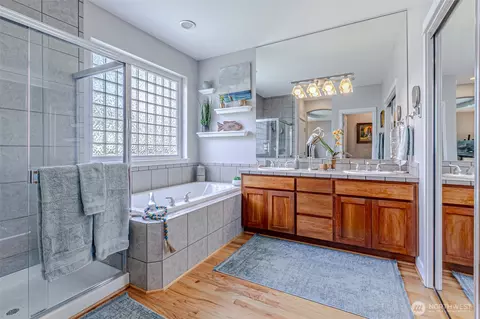 Bath - 14505 148th St E, Orting, WA 98360 photo 1 of 4