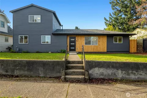 7935 13th Ave SW #1, Seattle, WA 98106