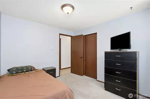 Bedroom - 4808 223rd St E, Spanaway, WA 98387 photo 4 of 5