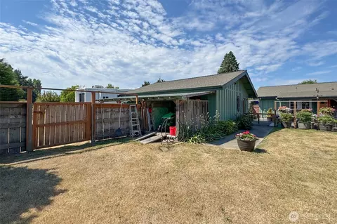 Exterior - 870 Thorton Dr, Sequim, WA 98382 photo 9 of 15