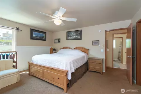 Bedroom - 870 Thorton Dr, Sequim, WA 98382 photo 3 of 4