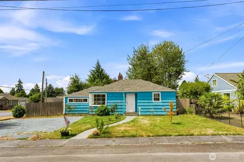 17053 35th Ave S, Seatac, WA 98188