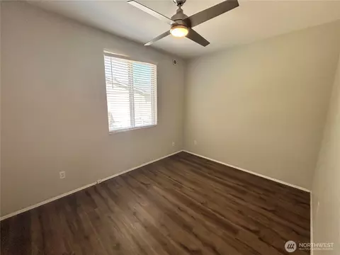 Bedroom - 25322 39th Ave E, Spanaway, WA 98387 photo 3 of 7