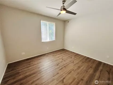 Bedroom - 25322 39th Ave E, Spanaway, WA 98387 photo 6 of 7