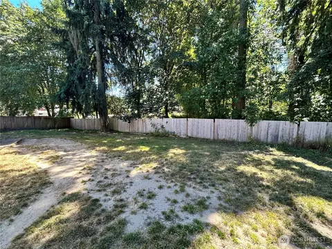 Exterior - 25322 39th Ave E, Spanaway, WA 98387 photo 4 of 5
