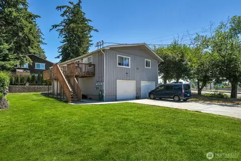 30348 13th Ave S #1 & 2, Federal Way, WA 98003