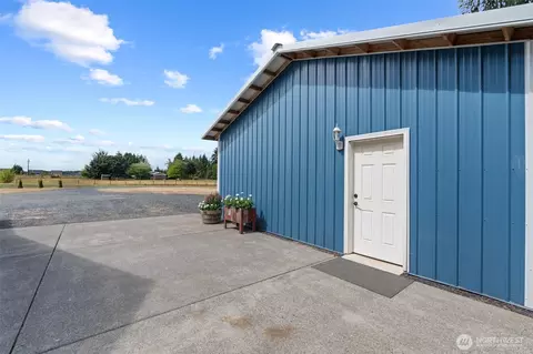 Exterior - 120 Kakela Rd, Winlock, WA 98596 photo 7 of 9