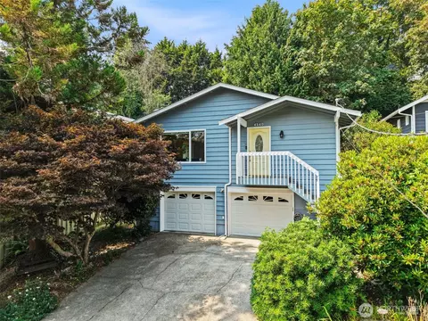 4540 51st Ave SW, Seattle, WA 98116