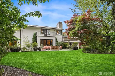 Exterior - 2017 Parkside Dr E, Seattle, WA 98112 photo 6 of 12