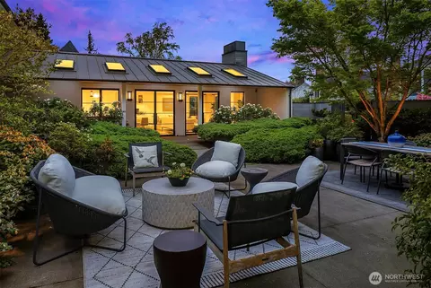 Exterior - 2017 Parkside Dr E, Seattle, WA 98112 photo 11 of 12
