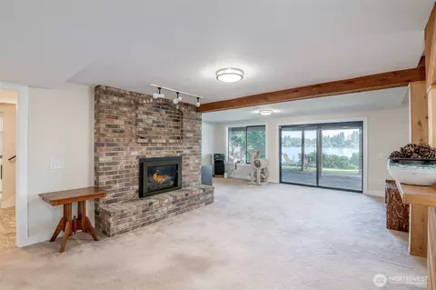 Living - 16925 Spanaway Loop Rd S, Spanaway, WA 98387 photo 2 of 4