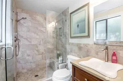 Bath - 16925 Spanaway Loop Rd S, Spanaway, WA 98387 photo 1 of 3