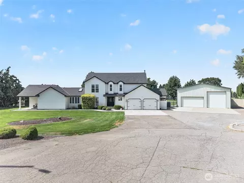 3803 Alderlake Ct, West Richland, WA 99353