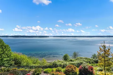 182 Bow Rd, Fox Island, WA 98333