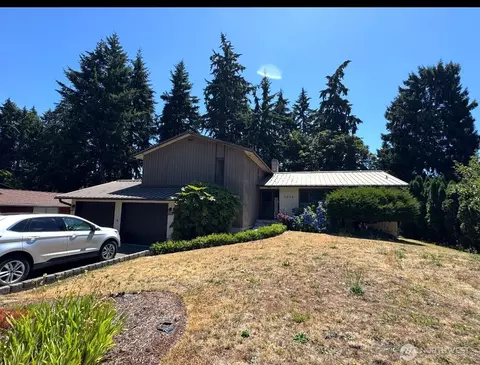 5808 14th Street Ct NE, Tacoma, WA 98422