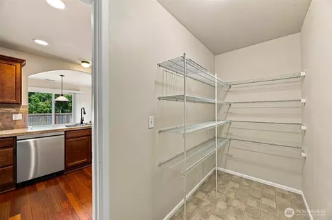 Entry Way - 1404 Daffodil Ave NE, Orting, WA 98360 photo 1 of 1