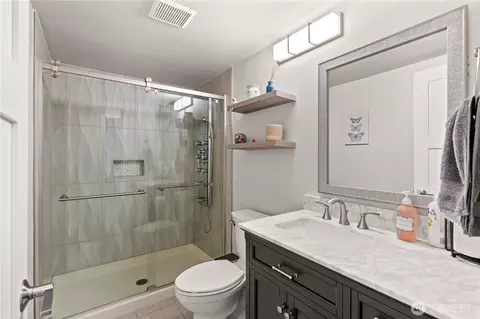 Bath - 2204 163rd St SE, Mill Creek, WA 98012 photo 3 of 3