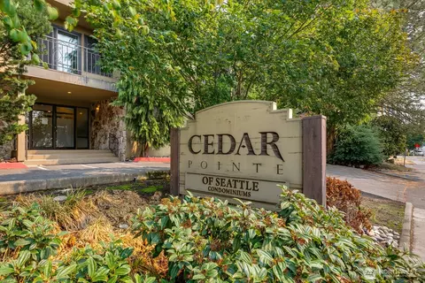 750 N 143rd St #310, Seattle, WA 98133