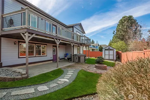 4410 Glasgow Way, Anacortes, WA 98221