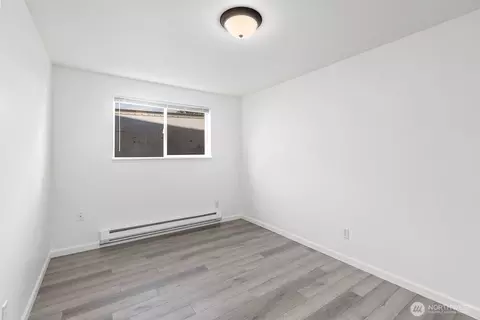 Bedroom - 3217 Norton Ave, Everett, WA 98201 photo 8 of 10