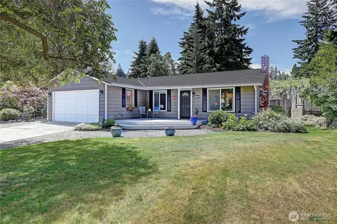 2942 Janet Ave, Camano Island, WA 98282
