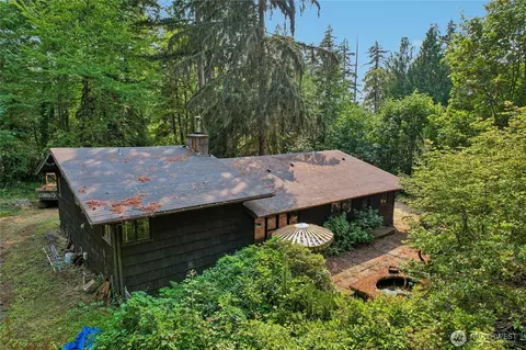 7203 128th St E, Puyallup, WA 98373