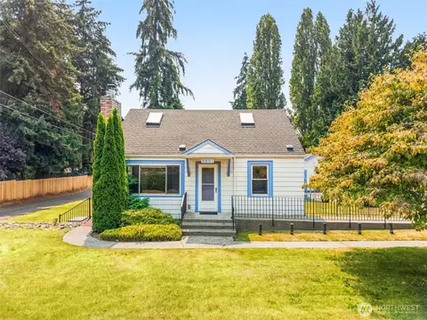 2501 SW 112th St, Seattle, WA 98146